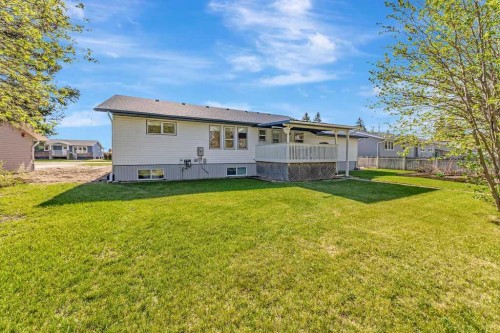 16 1St Street West, Neilburg, SK - Outdoor