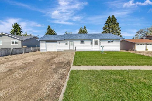 16 1St Street West, Neilburg, SK - Outdoor