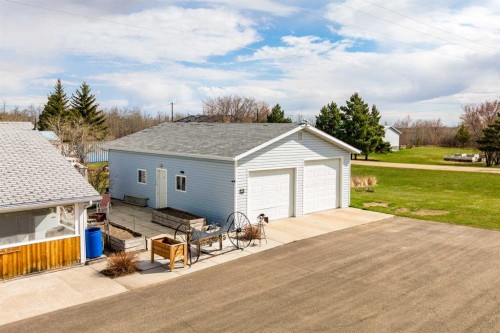 4608 51 Avenue, Czar, AB - Outdoor