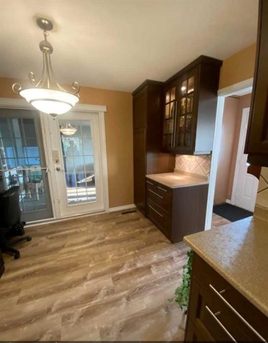 49425 Hwy 870, Innisfree, AB - Indoor