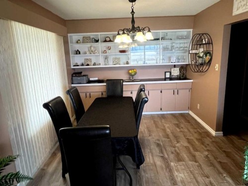 49425 Hwy 870, Innisfree, AB - Indoor Photo Showing Dining Room