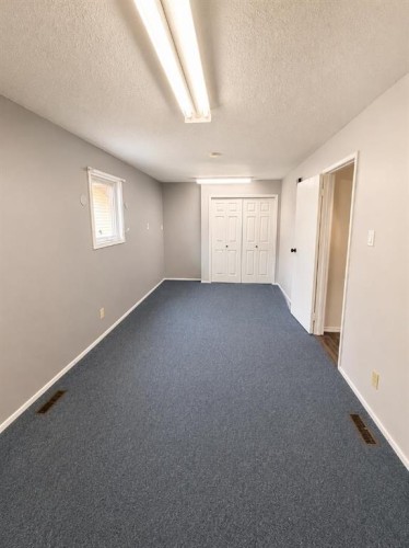 518 19Th Street, Wainwright, AB - Indoor Photo Showing Other Room