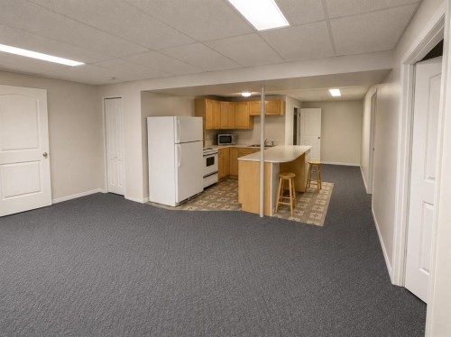 518 19Th Street, Wainwright, AB - Indoor