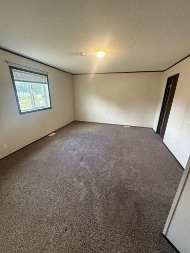 240 Main Street, Mervin, SK - Indoor Photo Showing Other Room