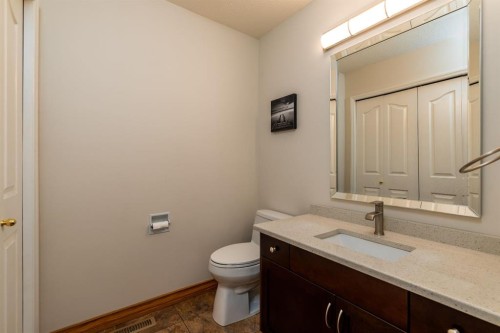 4005 60Th Avenue, Lloydminster, AB - Indoor Photo Showing Bathroom