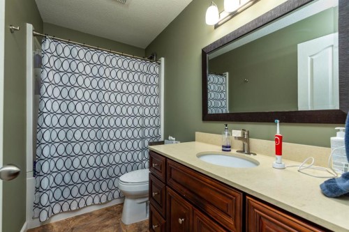 4005 60Th Avenue, Lloydminster, AB - Indoor Photo Showing Bathroom