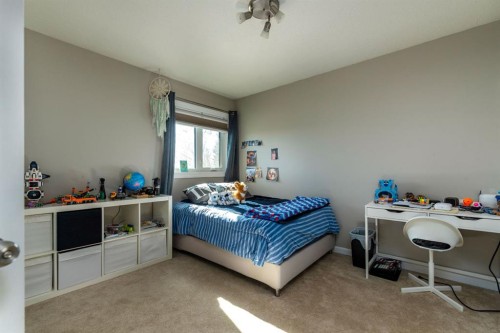 4005 60Th Avenue, Lloydminster, AB - Indoor Photo Showing Bedroom