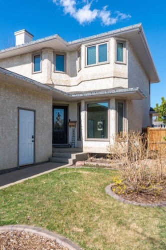 4005 60Th Avenue, Lloydminster, AB - Outdoor