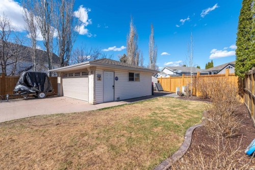 4005 60Th Avenue, Lloydminster, AB - Outdoor