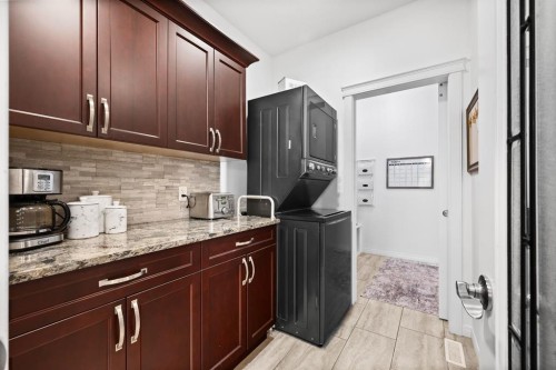 6210 20 Street Close, Lloydminster, AB 