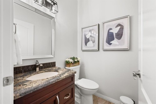 6210 20 Street Close, Lloydminster, AB 
