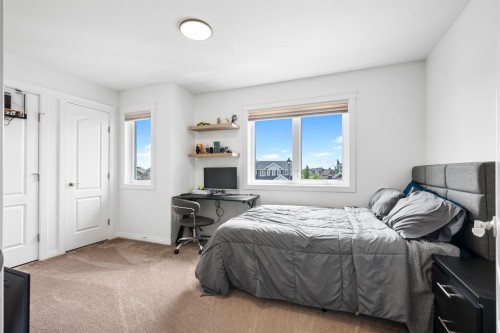 6210 20 Street Close, Lloydminster, AB 