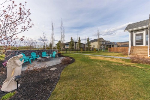 6210 20 Street Close, Lloydminster, AB 
