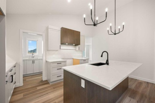 6021 20 Street, Lloydminster, AB - Indoor Photo Showing Kitchen With Upgraded Kitchen