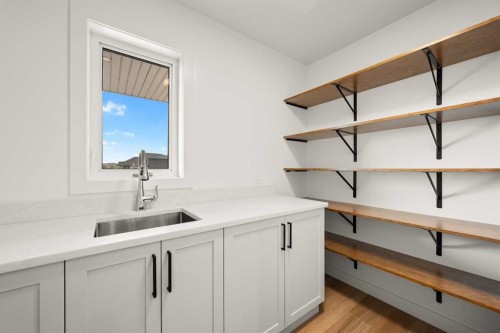 6021 20 Street, Lloydminster, AB - Indoor With Storage
