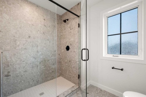 6021 20 Street, Lloydminster, AB - Indoor Photo Showing Bathroom