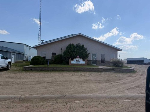2101 17 Avenue, Wainwright, AB 