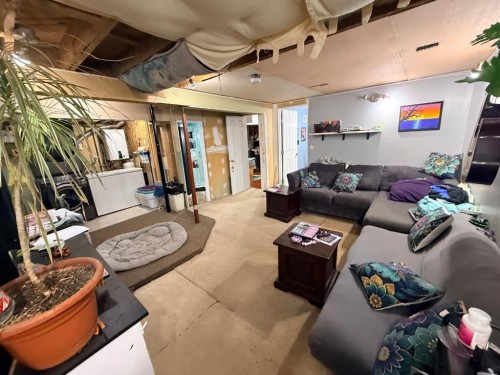 5115 56A Street, Lloydminster, AB - Indoor Photo Showing Basement