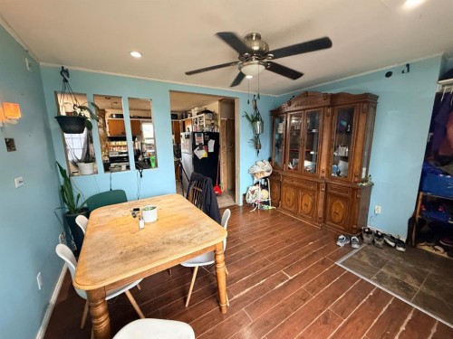 5115 56A Street, Lloydminster, AB - Indoor