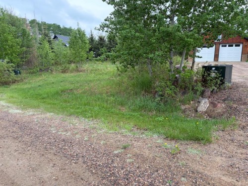 207 Lakeview Dr, Lac Des Iles, SK 