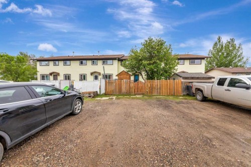 4-17 3 Avenue Se, Marshall, SK 