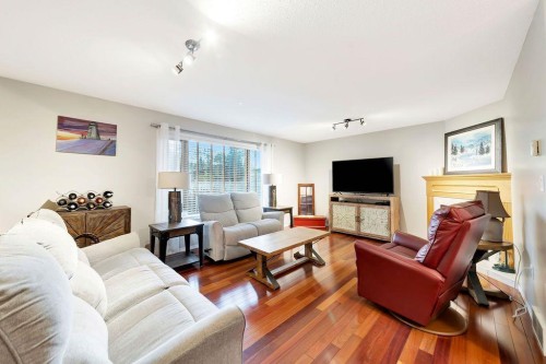 506 2Nd Street E, Maidstone, SK - Indoor Photo Showing Living Room