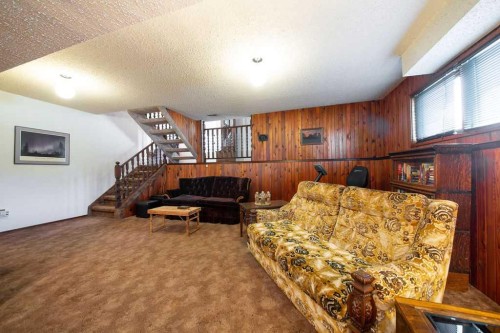 3104 58 Avenue, Lloydminster, AB 