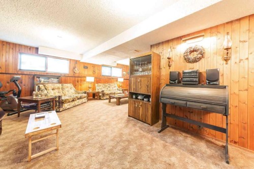 3104 58 Avenue, Lloydminster, AB 