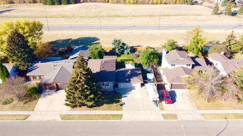 3104 58 Avenue, Lloydminster, AB 