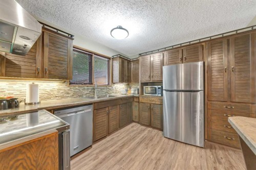3104 58 Avenue, Lloydminster, AB 