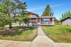 4501 53 Street  Dewberry, AB T0B 1G0