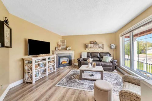 4501 53 Street, Dewberry, AB 