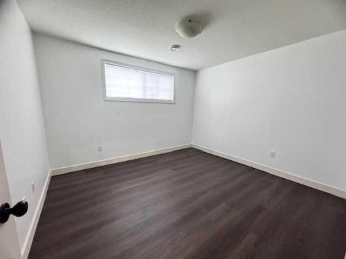 5317 16, Lloydminster, AB 