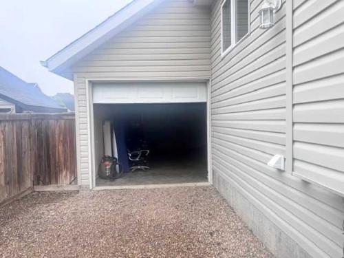 5317 16, Lloydminster, AB 