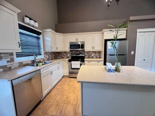 5317 16, Lloydminster, AB 