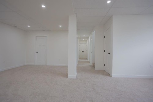 1029 7 Avenue, Wainwright, AB 