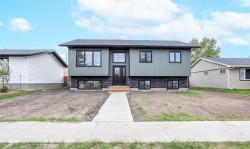 1029 7 Avenue Wainwright, AB T9W 1H3