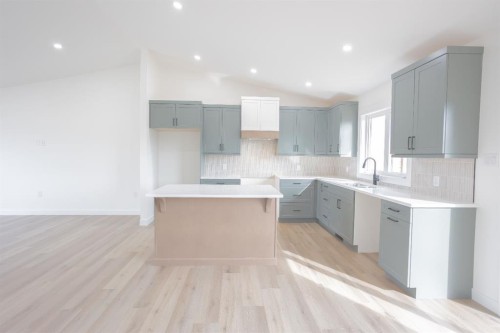 1029 7 Avenue, Wainwright, AB 
