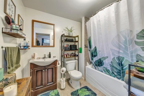 4910 58 Avenue, Lloydminster, AB 