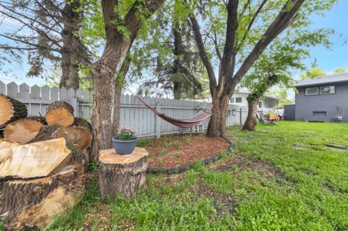 4910 58 Avenue, Lloydminster, AB 