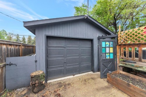 4910 58 Avenue, Lloydminster, AB 