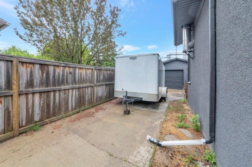4910 58 Avenue, Lloydminster, AB 