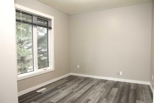 5224 23 Street, Lloydminster, AB - Indoor Photo Showing Other Room