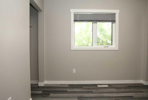 5224 23 Street, Lloydminster, AB - Indoor Photo Showing Other Room