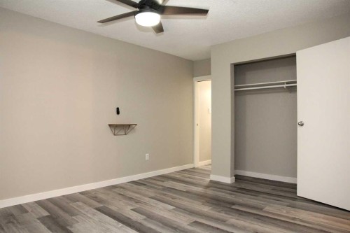 5224 23 Street, Lloydminster, AB - Indoor Photo Showing Other Room
