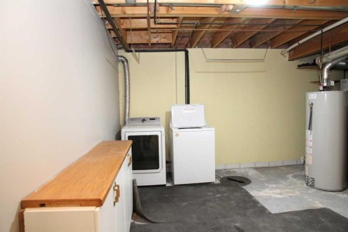 5224 23 Street, Lloydminster, AB - Indoor Photo Showing Laundry Room