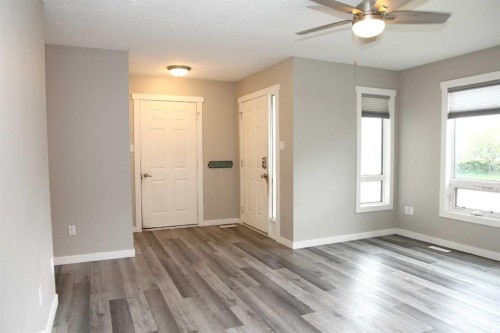 5224 23 Street, Lloydminster, AB - Indoor Photo Showing Other Room