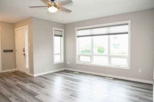 5224 23 Street, Lloydminster, AB - Indoor Photo Showing Other Room