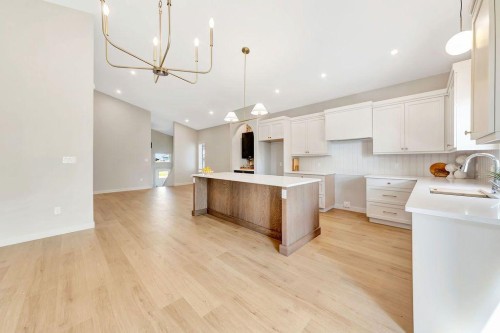 3701 70 Avenue, Lloydminster, AB 