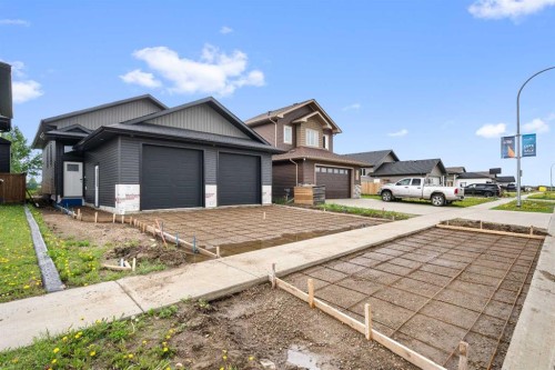 3701 70 Avenue, Lloydminster, AB 